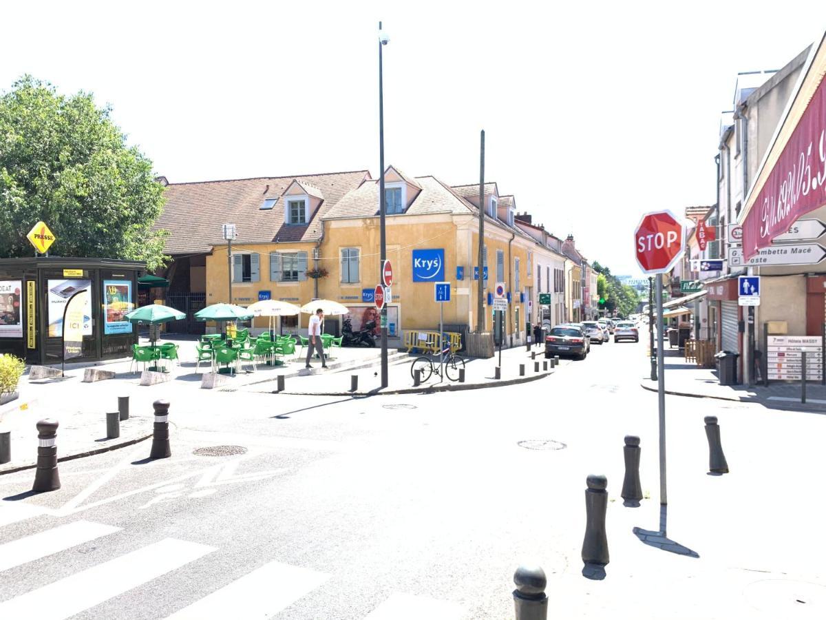 Coeur Massy - Rer Massy Verriere 6 Min - Bus Gare Tgv Apartment Room photo